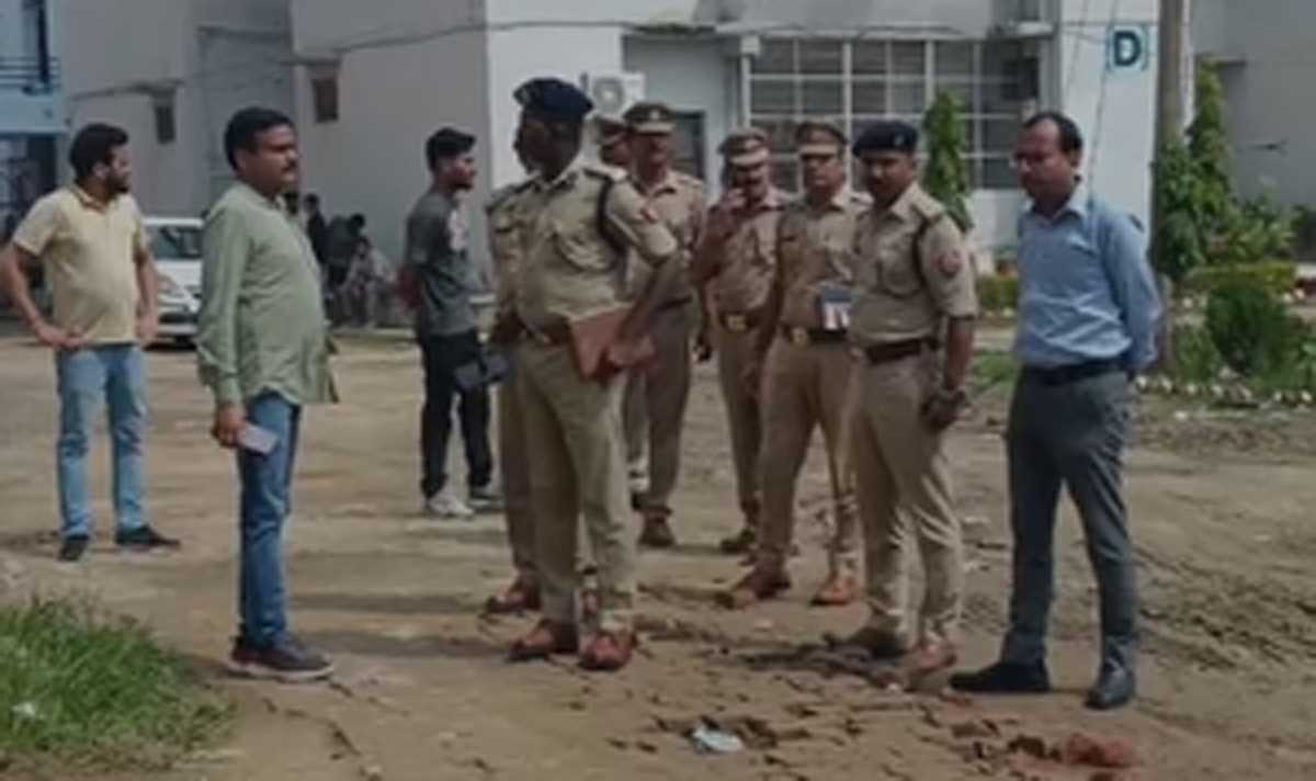 यूपी के शाहजहांपुर में एक निजी मेडिकल कॉलेज से मिला छात्र का शव